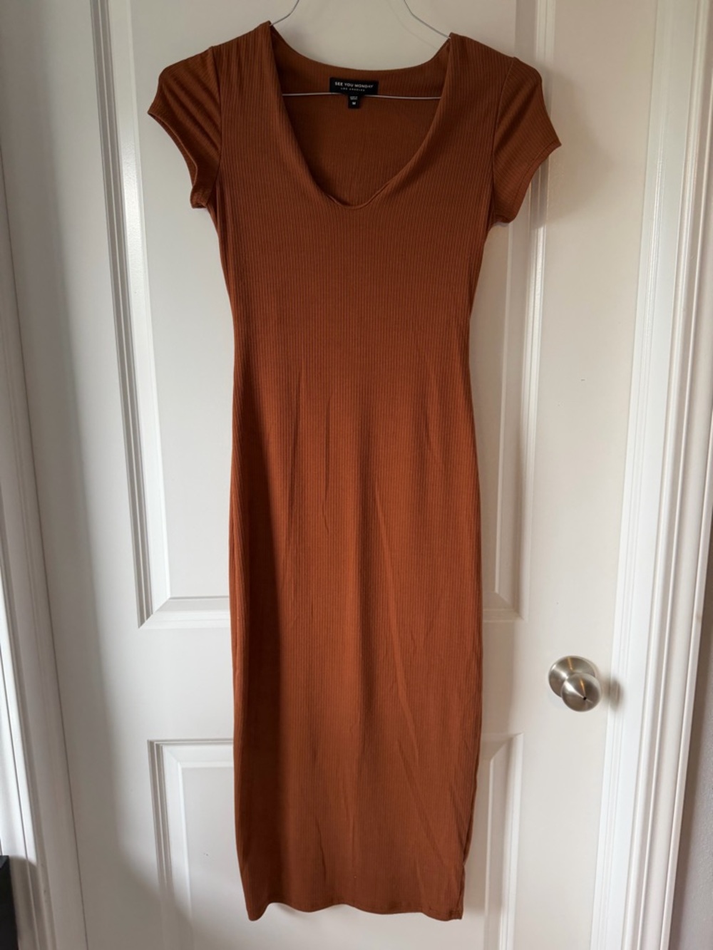 Fall Layering Bodycon Ribbed V‑Neck Midi Dress in Rust Orange